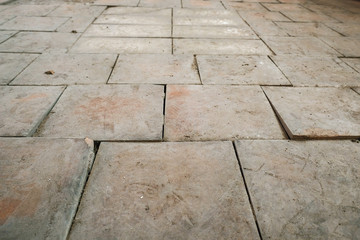 Obraz premium old broken tile