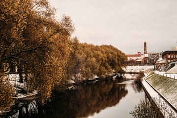 Fototapeta premium Cityskape with a river