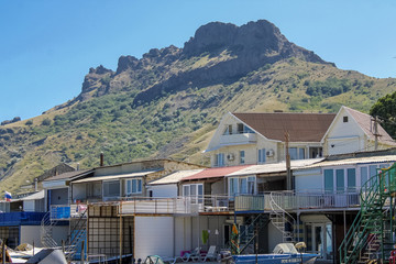 House at the foot of the mountains