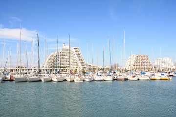 Port de plaisance de la Grande motte, station baln&eacute;aire dans l'H&eacute;rault, France