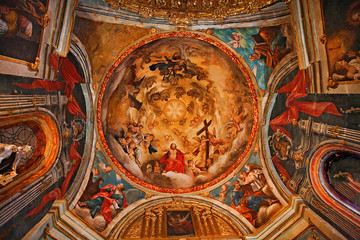 interiors, religiones