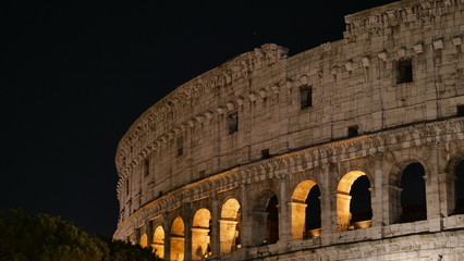 Naklejka premium Colosseum Night
