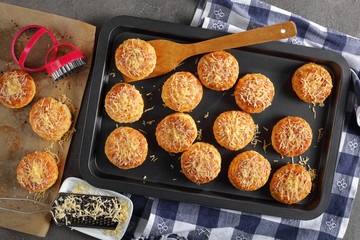 reshly baked hot delicious english scones