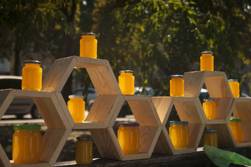 Золотистый мед