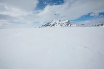 Zelfklevend Fotobehang Antarctica Mt Vinson, Sentinel Range, Ellsworth Mountains, Antarctica
