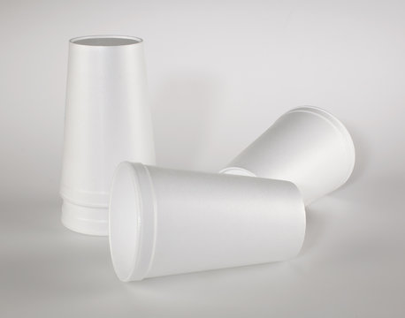 disposable white plastic cups