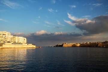 Fototapeta na wymiar Valletta and Sliema in Malta 