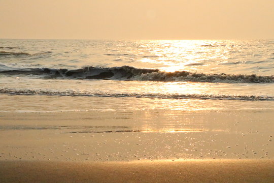 Tides in seat at evining