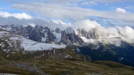 Obraz premium Fernblick über die Dolomiten, Bergwanderung