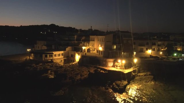 Roc de Sant Gaiet&agrave;, urbanizaci&oacute;n  parte de Roda de Bar&aacute; en Tarragona (Catalu&ntilde;a,Espa&ntilde;a) a 1 hora de Barcelona. Video aereo con Drone
