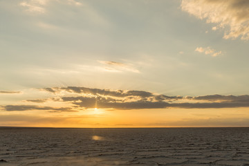 Obraz premium Sunset at Salt Lake Desert, Semnan, Iran
