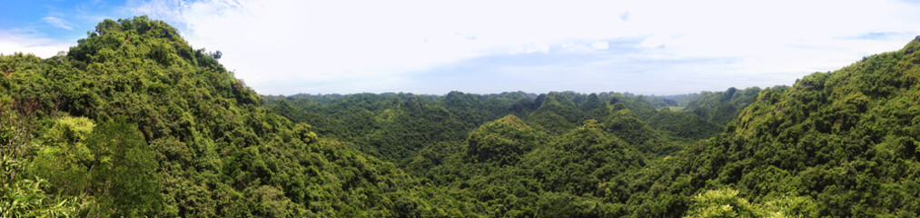 Fototapeta na wymiar view from above over scenic Cat Ba Island, Halong Bay, Vietnam