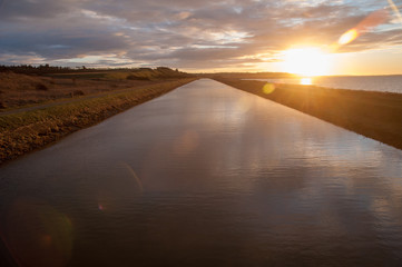 Sonnenuntergang am Frederik VIIs Kanal bei L&ouml;gst&ouml;r D&auml;nemark