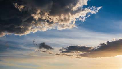 cielo nuvoloso
