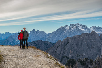 Fototapeta na wymiar young couple in italien dolomites, mountain lovers and tourist, europien alps in summer