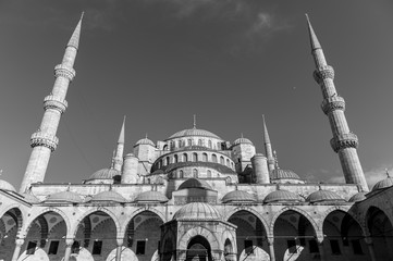 Fototapeta na wymiar Blue Mosque Istanbul Day