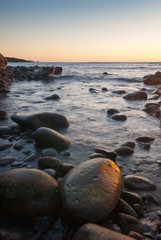 Rocce laviche sulla spiaggia di El Golfo a Lanzarote, Isole Canarie