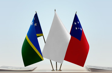 Flags of Solomon Islands and Samoa with a white flag in the middle