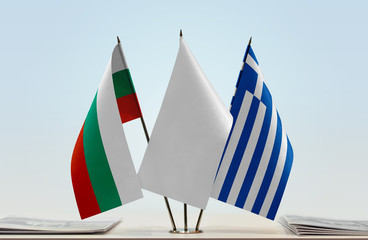 Flags of Bulgaria and Greece with a white flag in the middle