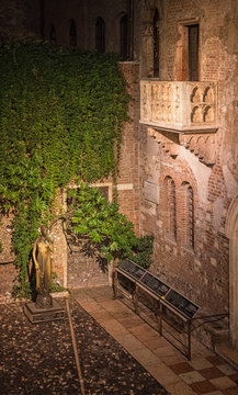 The famous balcony of Romeo and Juliet at night in Verona, Italy
