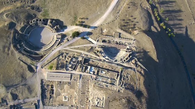 Cuenca. Drone en Parque Arqueol&oacute;gico de Seg&oacute;briga. Yacimiento romano y celta en Saelices, Cuenca (Castilla la Mancha,Espa&ntilde;a) Video aereo con Dron