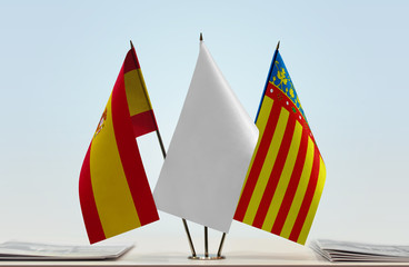 Flags of Spain and Valencia with a white flag in the middle