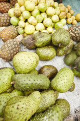 Obst Angebot auf dem Markt in Madagaskar