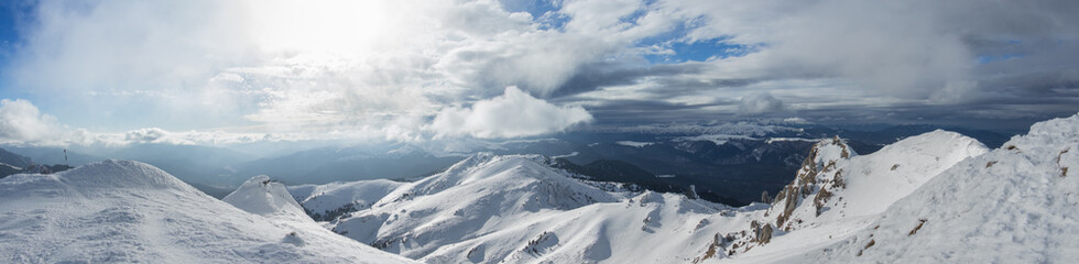 Obraz premium High mountains panorama view from one of the peaks