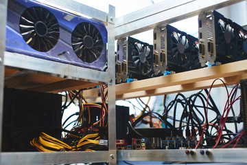 Obraz premium Farm graphics cards for mining crypto currencies.