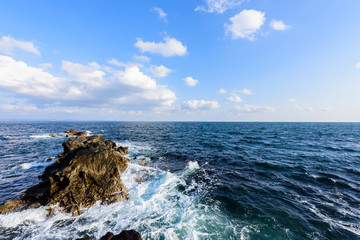 水平線と青空 Rugged coast