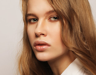 Fototapeta premium Beautiful Blonde Girl Portrait with healthy Hair