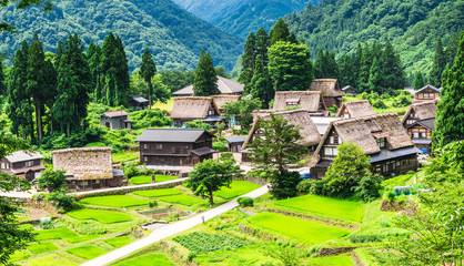 世界遺産　五箇山　相倉合掌造り集落 © oben901