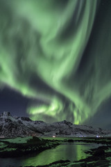 Fototapeta na wymiar Polarlichter über den Lofoten, Norwegen