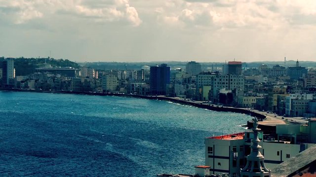 Malec&oacute;n, Havana