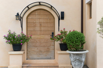 Fototapeta na wymiar Door tuscany style,italy,tuscana town