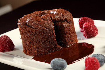 chocolate cream cake