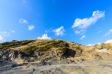 青空の城ヶ島　Hills and blue sky