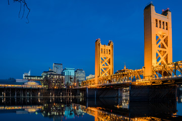 Night view of the famous tower bridge of Sacramento