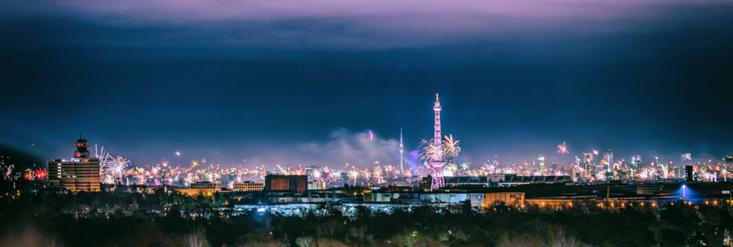 berlin fireworks panorama 
