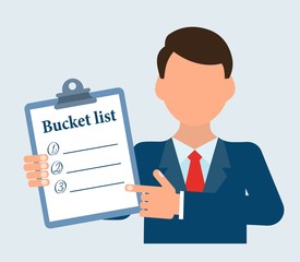 Список дел. Документ в руках бизнесмена.