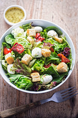 Mozzarella & tomato salad with olive oil dressing 