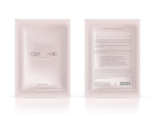 Vector realistic blank package, disposable foil sachet for facial mask or shampoo, isolated on background. Cosmetic product for face care, skin treatment. Mockup for brand promotion, packaging design - obrazy, fototapety, plakaty