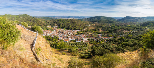 Pomnik Arias Montano znajduje się w miejscowości Alajar, Huelva, Hiszpania