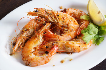 barbecued chilli prawns