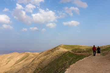 Obraz premium walking in the Judean desert, Israel