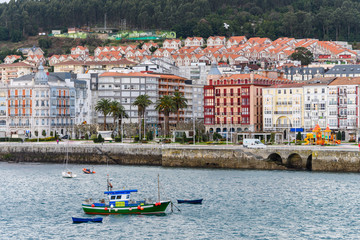 Obraz premium castro Urdiales fishing town at cantabrian coastline, spain