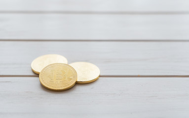 gold coin bitcoin