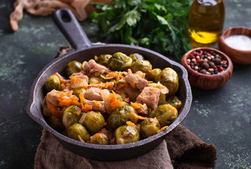 Roasted brussels sprouts with meat