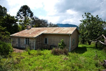 Fototapeta na wymiar Abandoned House 2