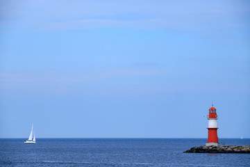 Hafeneinfahrt von Warnemünde